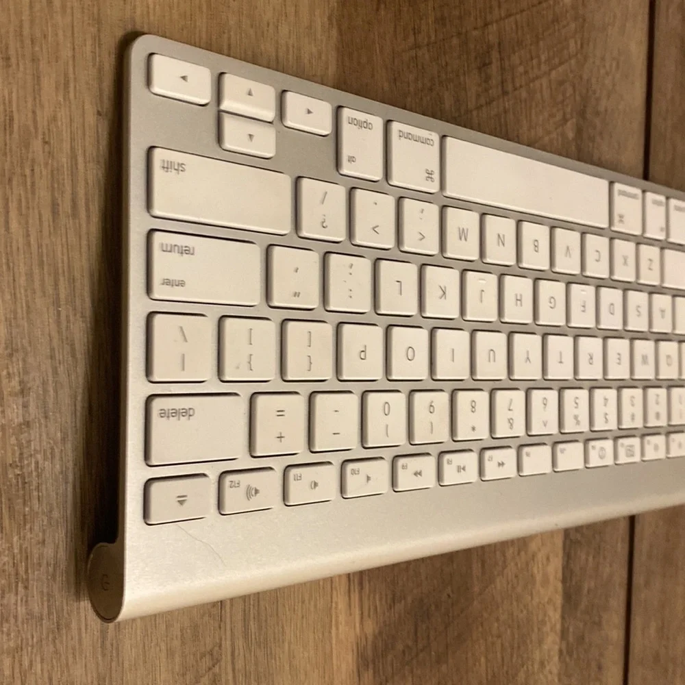 COPY - German Language - Apple Magic Keyboard Wireless A1314